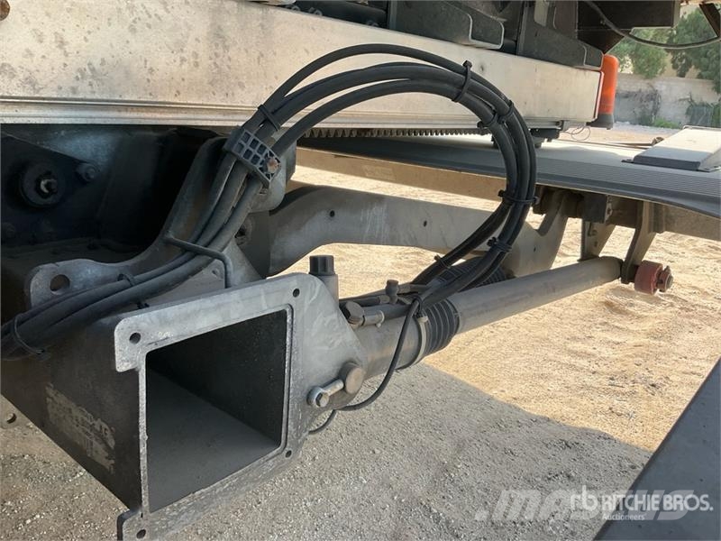 UD LKE210 4x2 7 Ton Curtain Side Truck (Inoperable) Tentautod