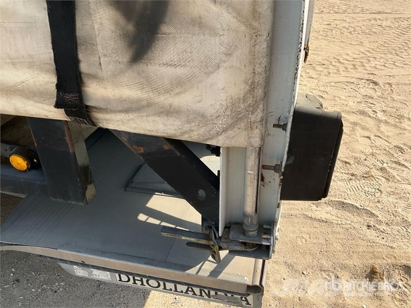 UD LKE210 4x2 7 Ton Curtain Side Truck (Inoperable) Tentautod