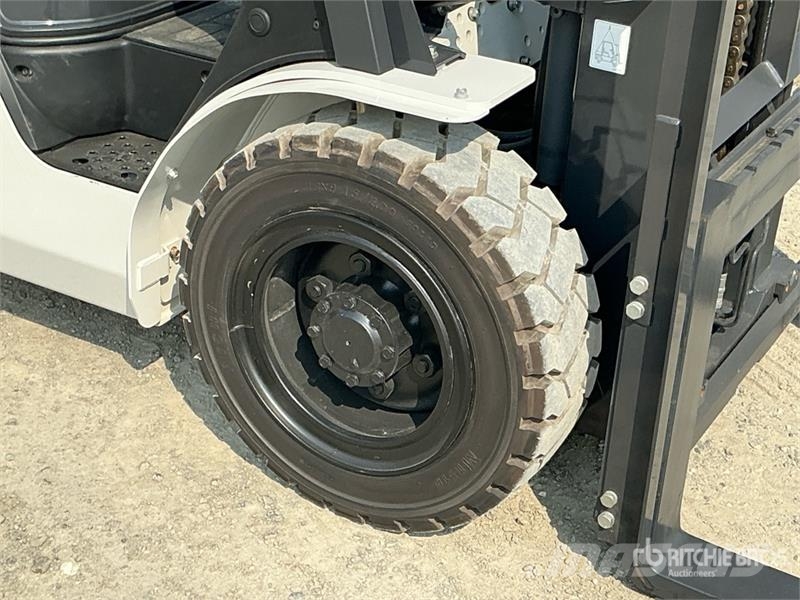 UniCarriers YG1F2A30U 3 ton Forklift (Unused) Інше