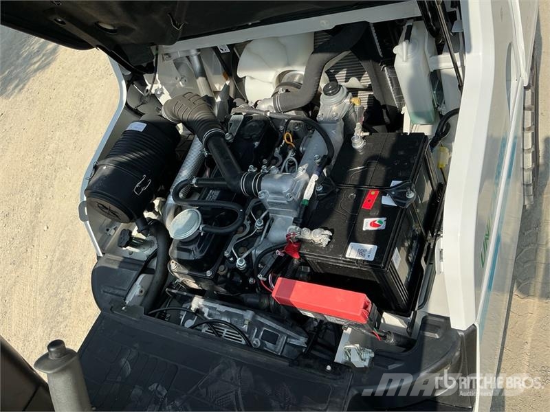 UniCarriers YG1F2A30U 3 ton Forklift (Unused) Другие складские механизмы