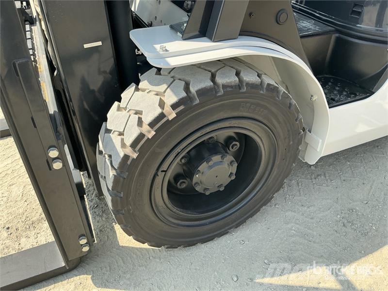 UniCarriers YG1F2A30U Forklift (Unused) شاحنات ذات رافعات شوكية - أخرى