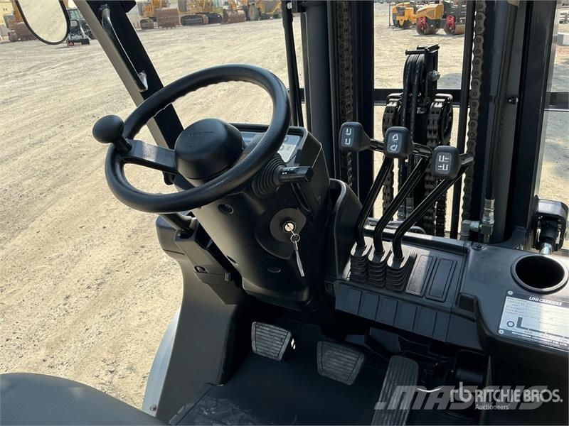 UniCarriers YG1F2A30U 3 ton Forklift (Unused) Другие складские механизмы