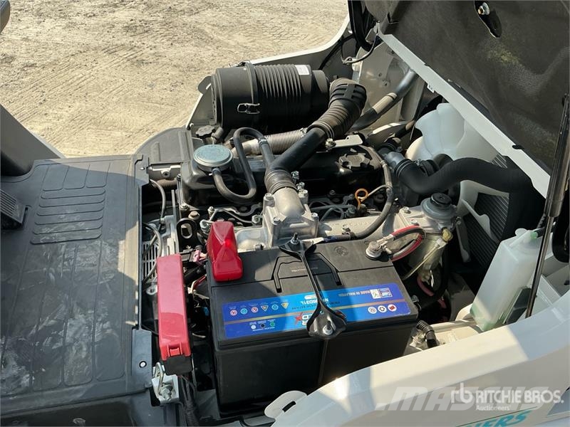 UniCarriers YG1F2A30U 3 ton Forklift (Unused) Інше