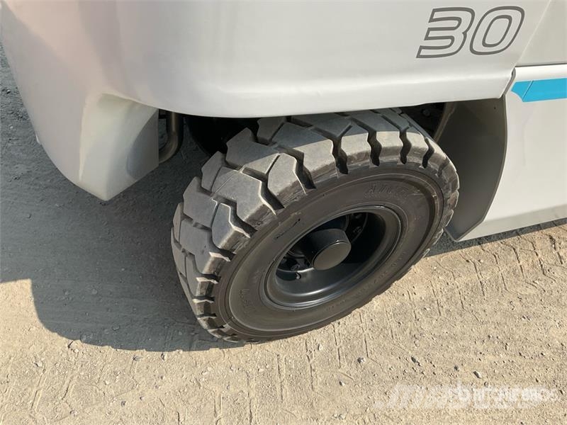 UniCarriers YG1F2A30U 3 ton Forklift (Unused) Інше