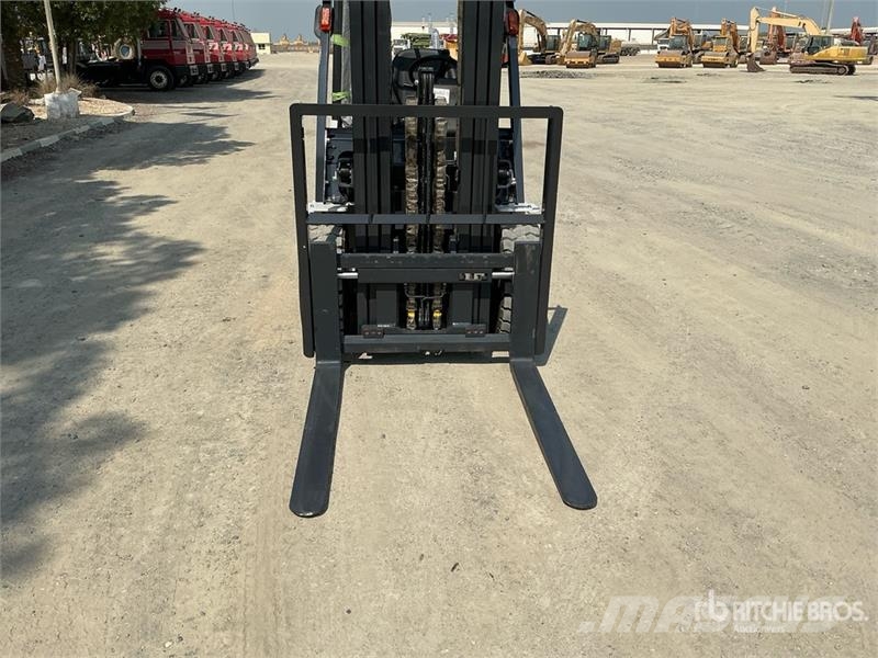 UniCarriers YG1F2A30U 3 Ton Diesel Forklift (Unused) Gaffeltrucker - Annet