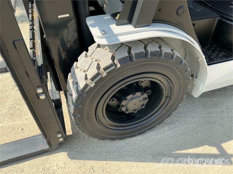 UniCarriers YG1F2A30U Forklift (Unused) Другие складские механизмы