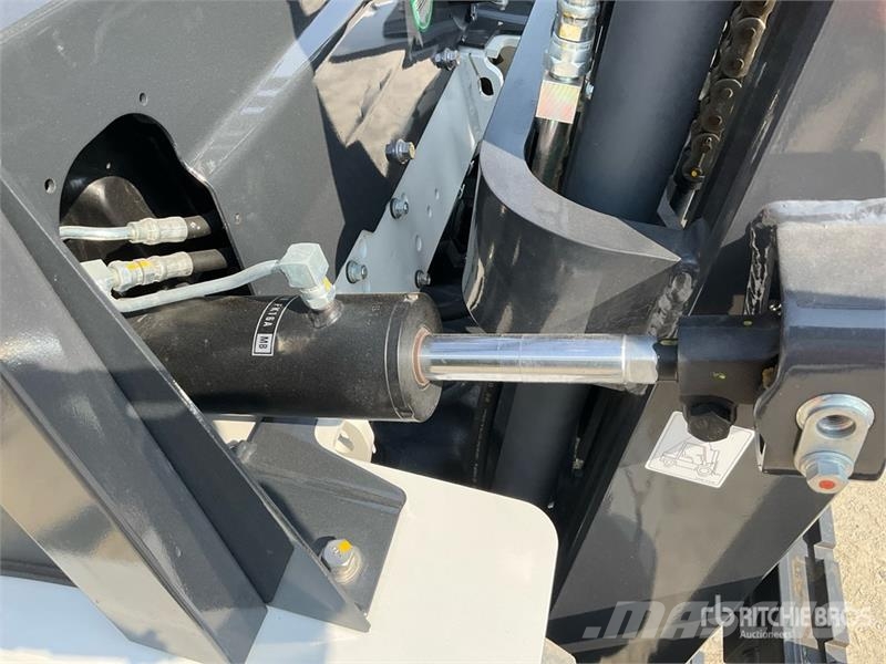 UniCarriers YG1F2A30U 3 ton Forklift (Unused) Інше