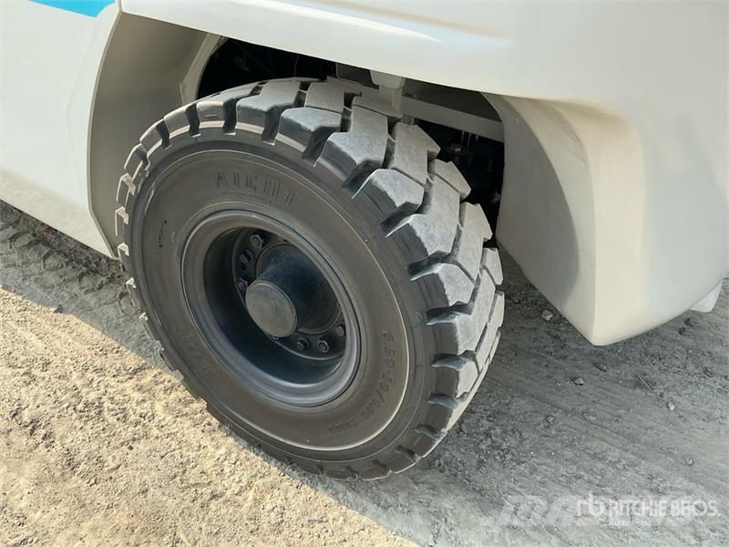 UniCarriers YG1F2A30U 3 ton Forklift (Unused) Інше