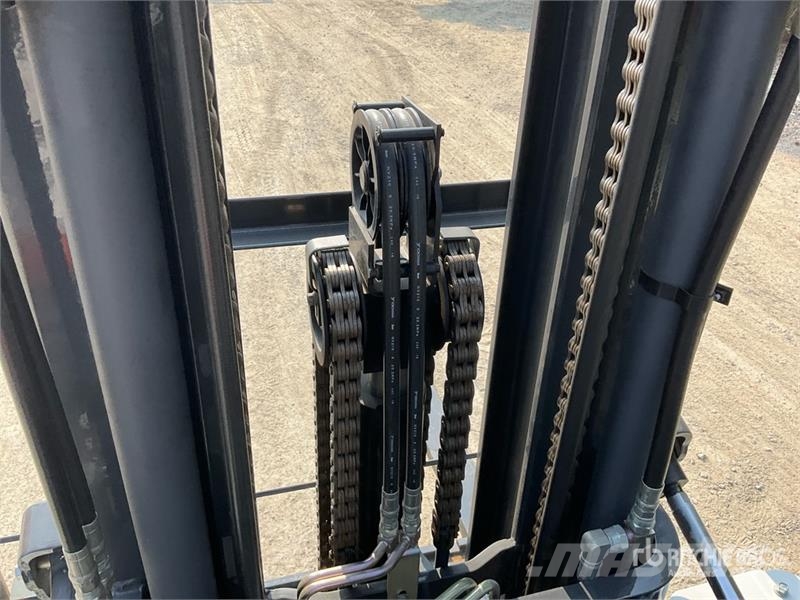 UniCarriers YG1F2A30U 3 ton Forklift (Unused) Інше