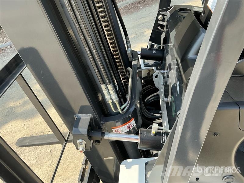 UniCarriers YG1F2A30U 3 ton Forklift (Unused) Другие складские механизмы