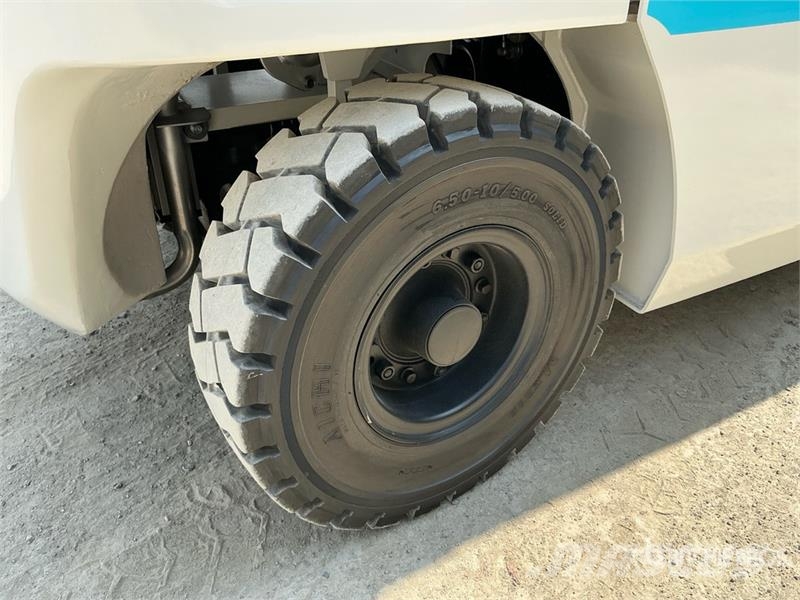 UniCarriers YG1F2A30U 3 ton Forklift (Unused) Другие складские механизмы