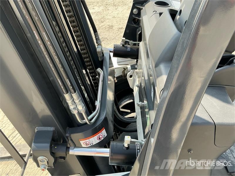 UniCarriers YG1F2A30U 3 ton Forklift (Unused) Інше