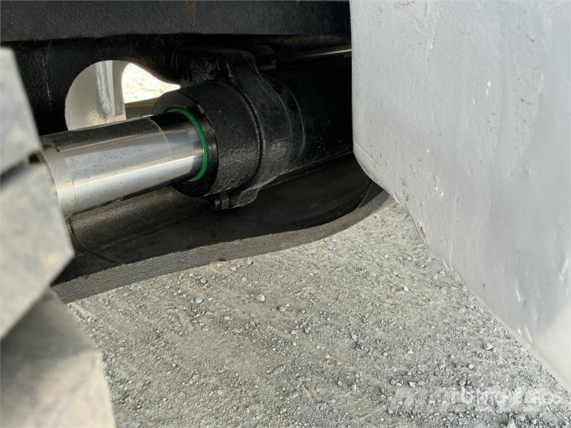 UniCarriers YG1F2A30U 3 ton Forklift (Unused) Другие складские механизмы