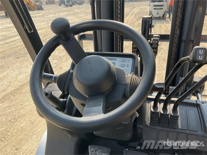 UniCarriers YG1F2A30U 3 ton Forklift (Unused) Інше