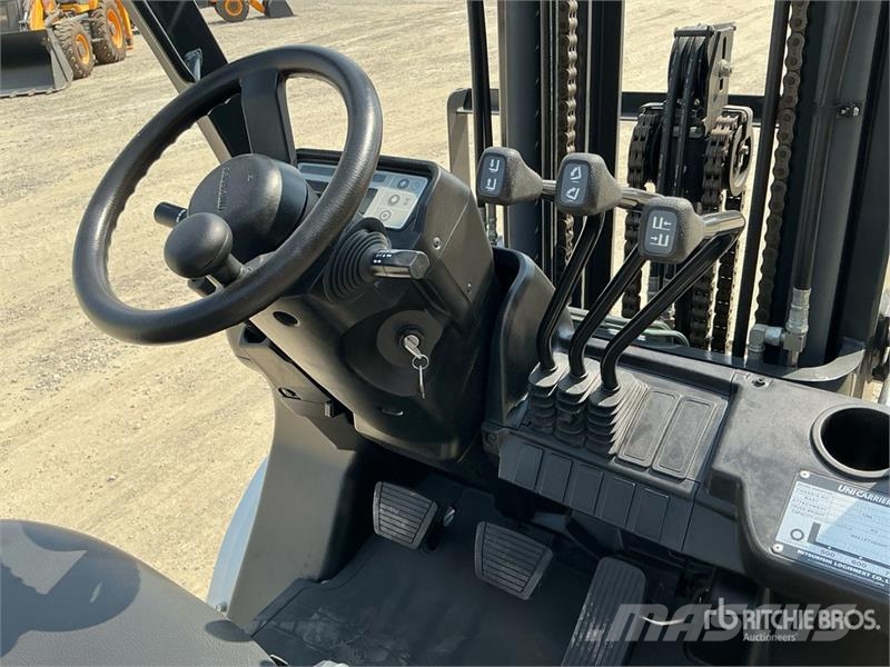 UniCarriers YG1F2A30U 3 ton Forklift (Unused) Другие складские механизмы