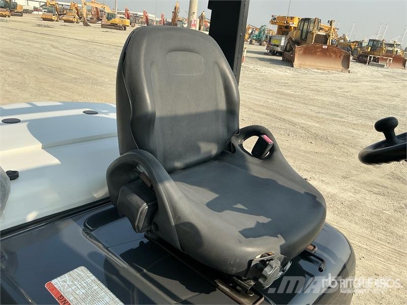 UniCarriers YG1F2A30U 3 ton Forklift (Unused) Інше