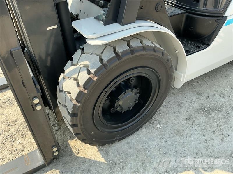 UniCarriers YG1F2A30U 3 ton Forklift (Unused) Інше