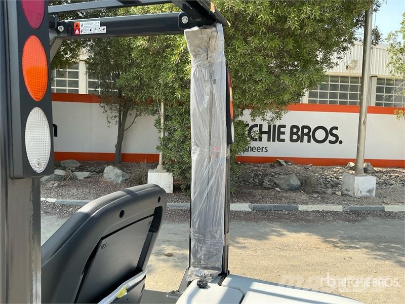 UniCarriers YG1F2A30U 3 ton Forklift (Unused) Другие складские механизмы