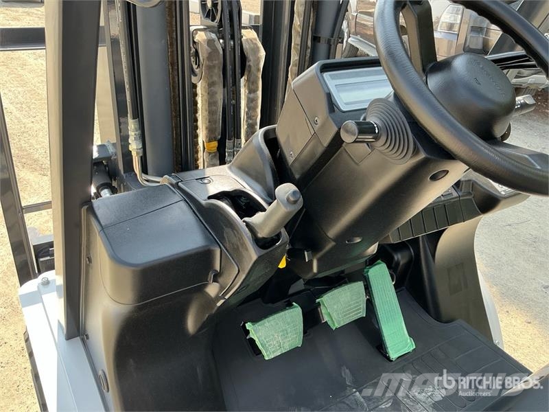 UniCarriers YG1F2A30U 3 Ton Diesel Forklift (Unused) Gaffeltrucker - Annet