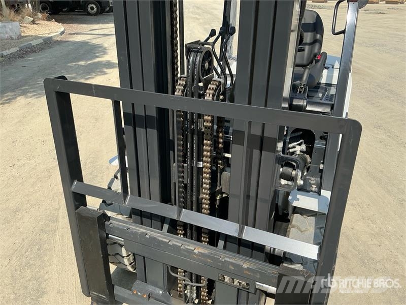UniCarriers YG1F2A30U 3 ton Forklift (Unused) Другие складские механизмы