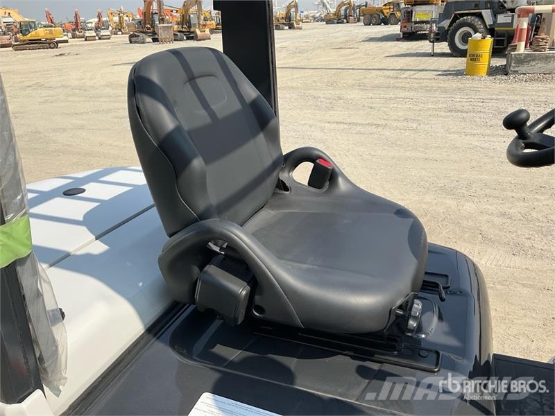 UniCarriers YG1F2A30U 3 ton Forklift (Unused) Інше