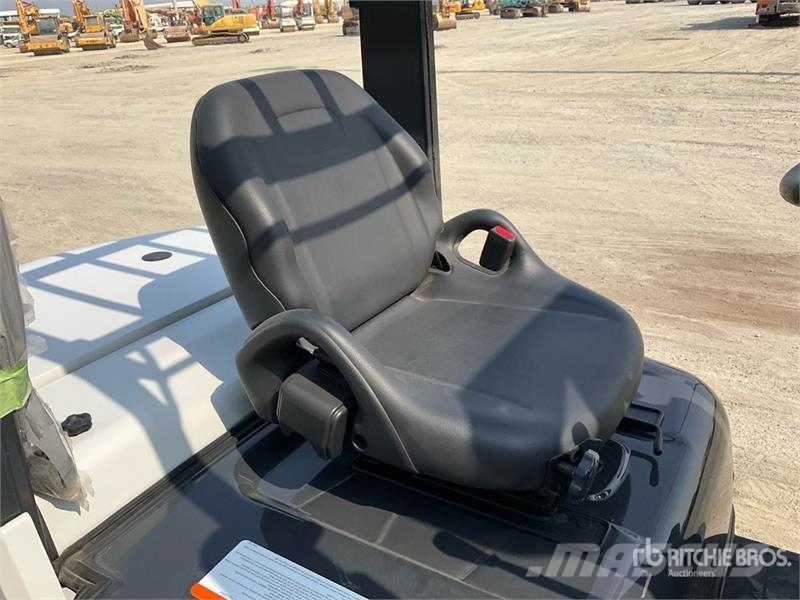 UniCarriers YG1F2A30U 3 ton Forklift (Unused) Інше
