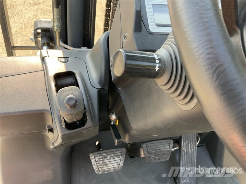 UniCarriers YG1F2A30U 3 ton Forklift (Unused) Інше