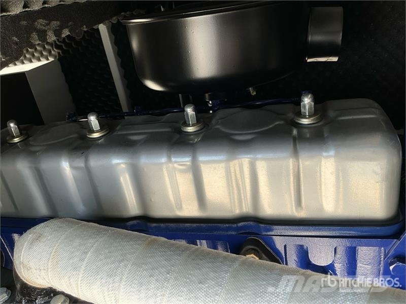  Unikai UK90E 90 kVA Skid-Mounted Generator Set (Un مولدات ديزل