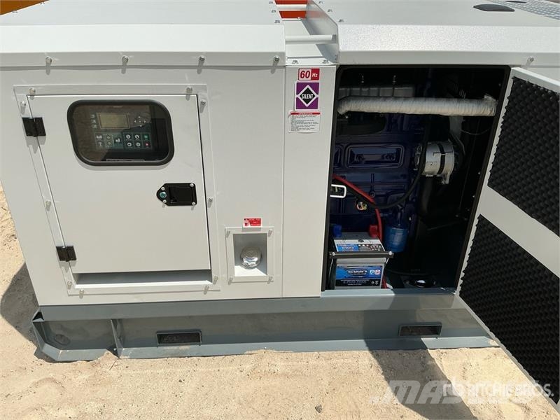  Unikai UK90E 90 kVA Skid-Mounted Generator Set (Un مولدات ديزل