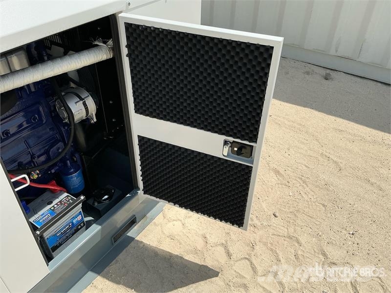  Unikai UK90E 90 kVA Skid-Mounted Generator Set (Un مولدات ديزل