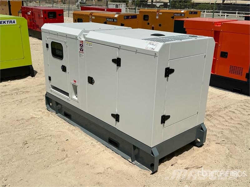  Unikai UK90E 90 kVA Skid-Mounted Generator Set (Un مولدات ديزل