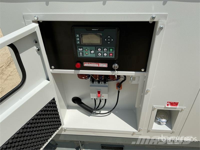  Unikai UK90E 90 kVA Skid-Mounted Generator Set (Un مولدات ديزل