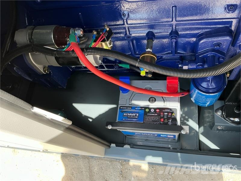  Unikai UK90E 90 kVA Skid-Mounted Generator Set (Un مولدات ديزل
