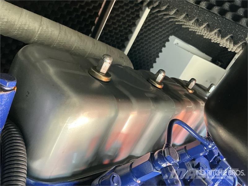  Unikai UK90E 90 kVA Skid-Mounted Generator Set (Un مولدات ديزل
