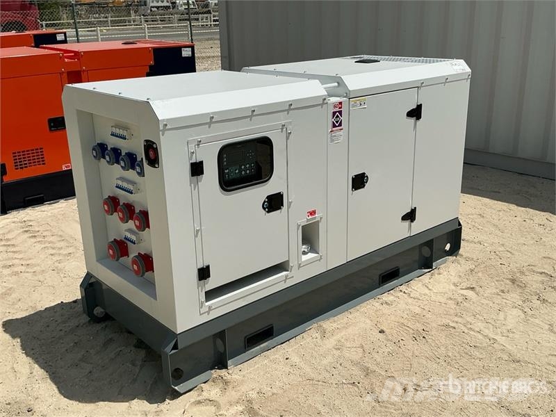  Unikai UK90E 90 kVA Skid-Mounted Generator Set (Un مولدات ديزل