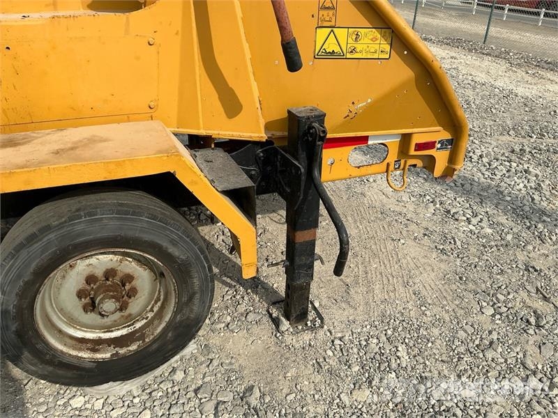 Vermeer BC2100XL Tow-Behind Wood Chipper Fa aprítók