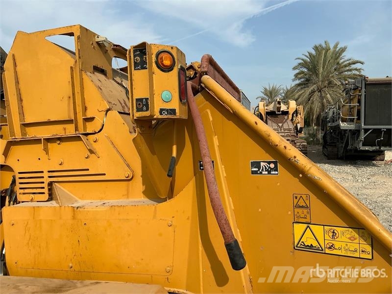 Vermeer BC2100XL Tow-Behind Wood Chipper Fa aprítók