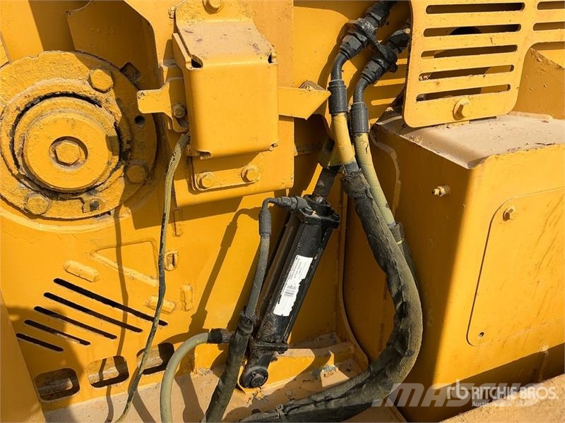 Vermeer BC2100XL Tow-Behind Wood Chipper Fa aprítók