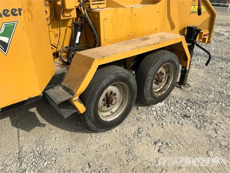 Vermeer BC2100XL Tow-Behind Wood Chipper Fa aprítók