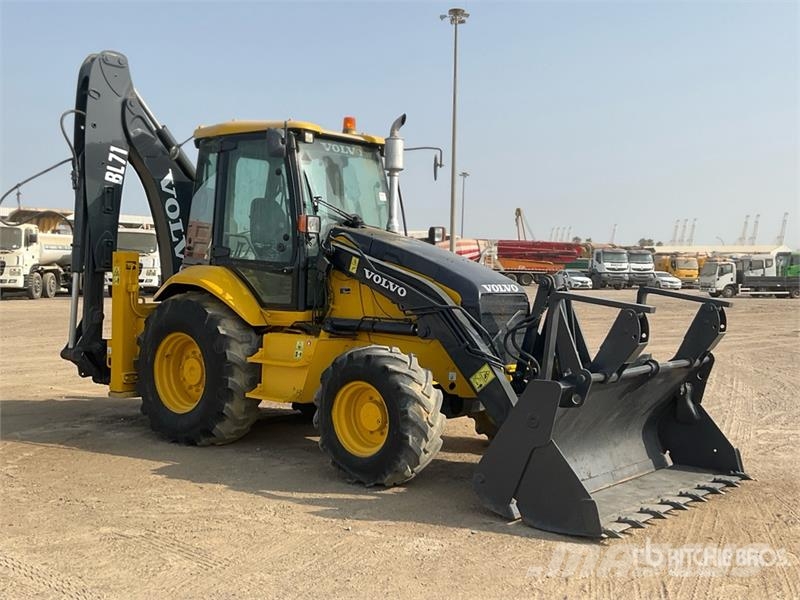 Volvo BL71 Baggerlader