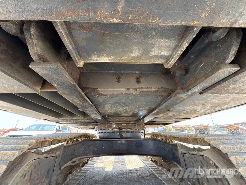 Volvo EC210D Tracked Excavator Гусеничні екскаватори