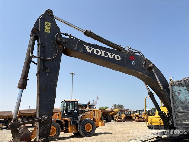 Volvo EC210D Tracked Excavator Гусеничні екскаватори