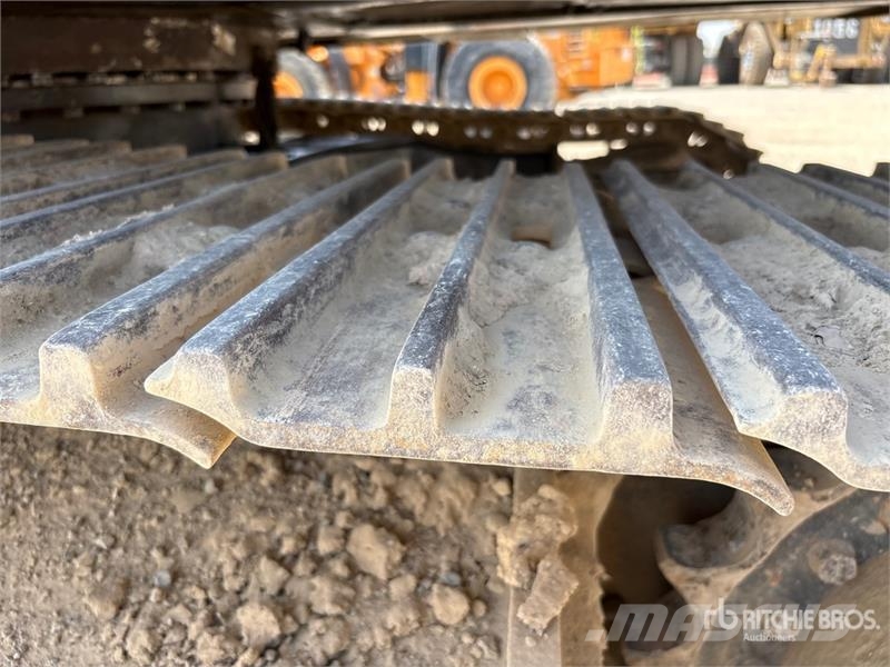 Volvo EC210D Tracked Excavator Гусеничні екскаватори
