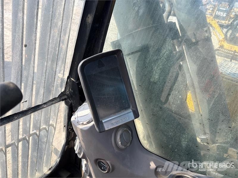 Volvo EC480DL Tracked Excavator Roomikekskavaatorid