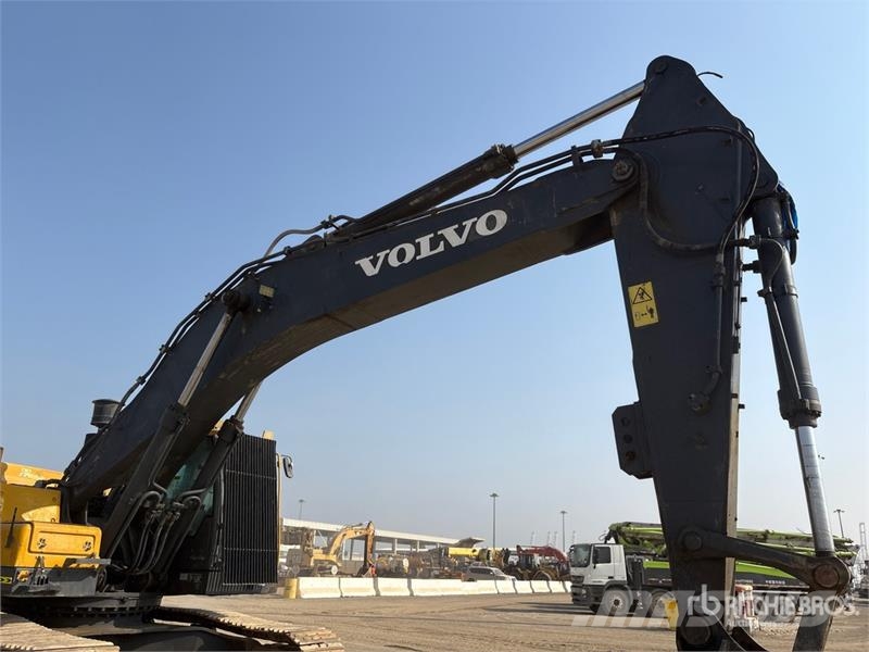 Volvo EC480DL Tracked Excavator Roomikekskavaatorid