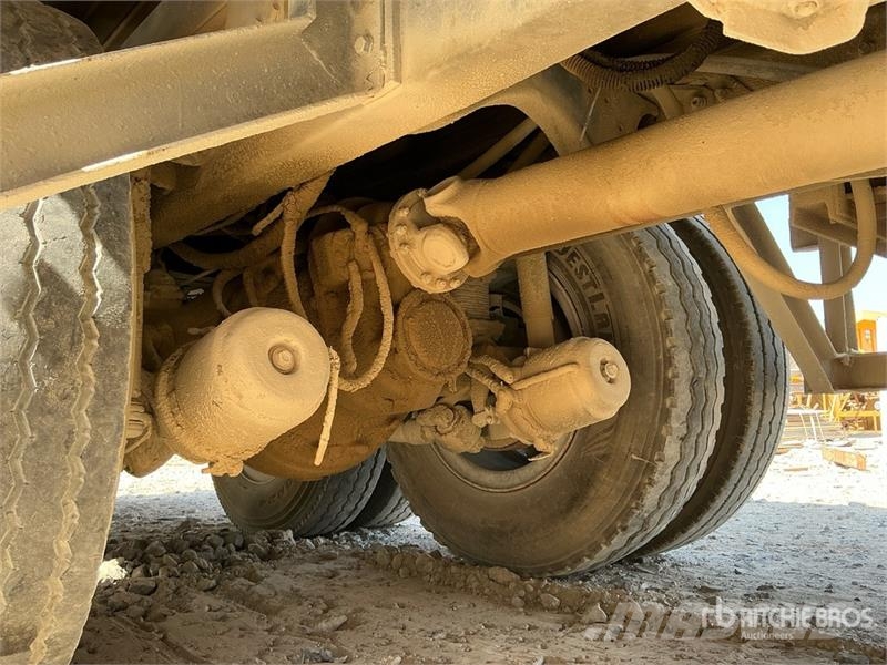 Volvo FL10 6x4 Rollback Truck (Inoperable) Bergungsfahrzeuge