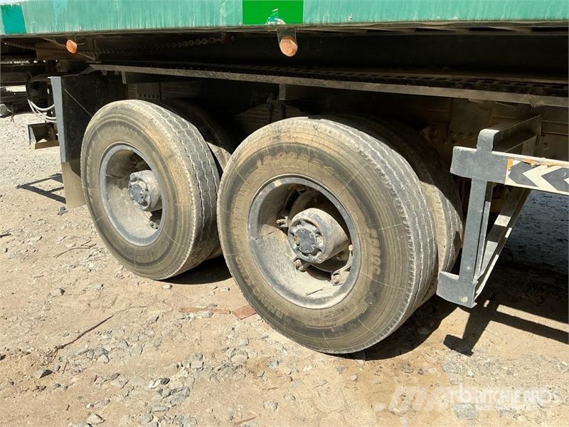 Volvo FL10 6x4 Rollback Truck (Inoperable) Bergungsfahrzeuge