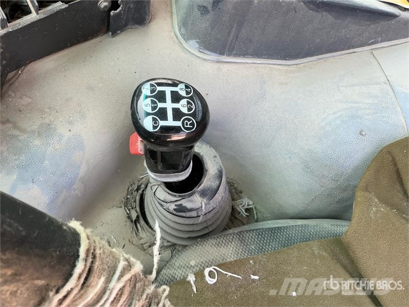 Volvo FL10 6x4 Rollback Truck (Inoperable) Bergungsfahrzeuge
