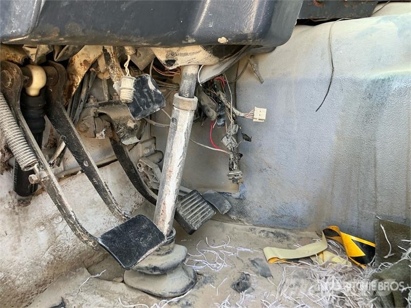 Volvo FL10 6x4 Rollback Truck (Inoperable) Bergungsfahrzeuge