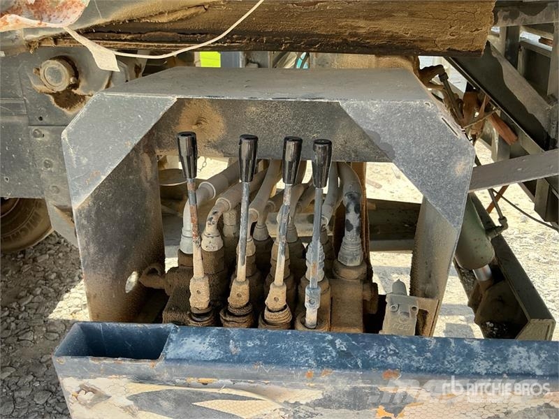 Volvo FL10 6x4 Rollback Truck (Inoperable) Bergungsfahrzeuge